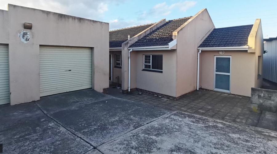 4 Bedroom Property for Sale in Buffalo Flats Eastern Cape